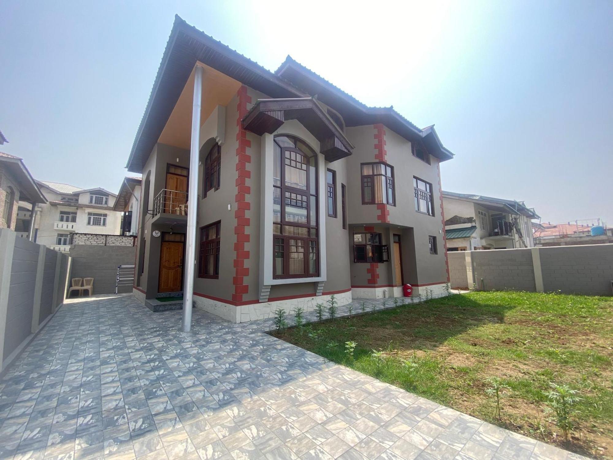 Penthouse Villa Srinagar  Exterior photo